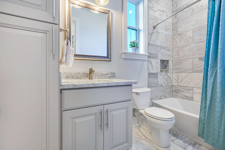 Bathroom 4, Stunning Modern and Fully-Upgraded 5 BR with Pool, Orleans