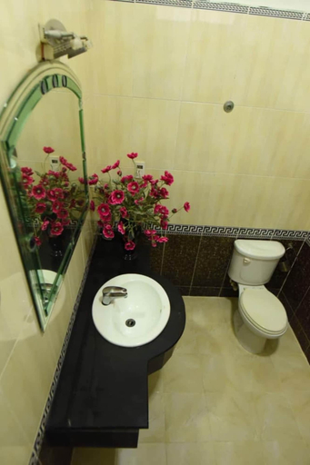 Bathroom 3, Red Sun Hotel, Đà Lạt