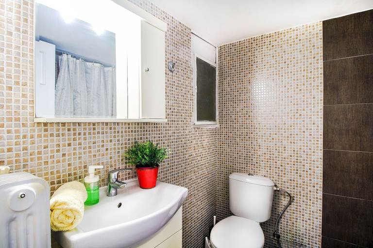 Bathroom 3, Elegant and renovated flat in Dafni, Attica