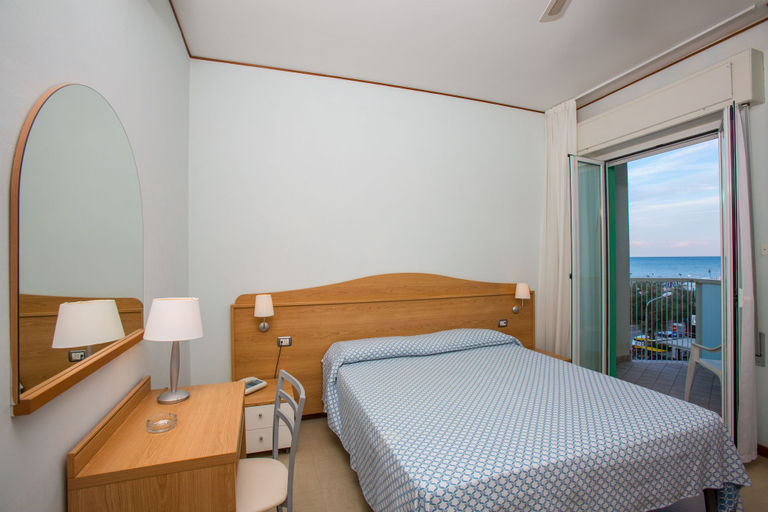 Bedroom 2, Hotel Majestic, Ancona