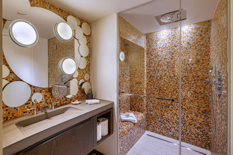 Bathroom 5, Hôtel de Paris Saint-Tropez, Var