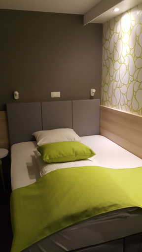 Bedroom 3, Emonec Hotel, Ljubljana