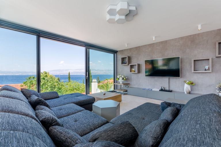Others 5, Luxury Villa Soleil with Swimming Pool, Sutivan