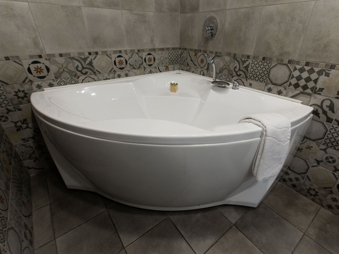 Bathroom 3, Hotel Platov, Novocherkassk