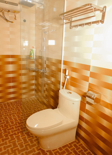 Bathroom 3, Windy Fields Villa, Hoa Lư