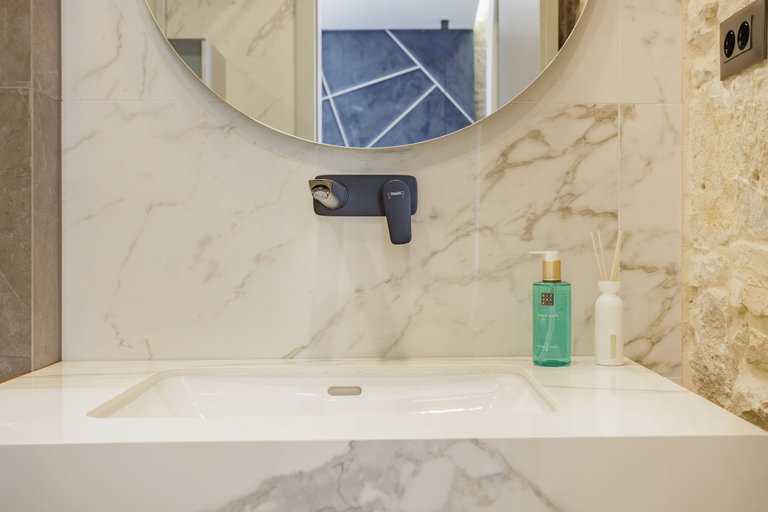 Bathroom 4, Split dream, Split