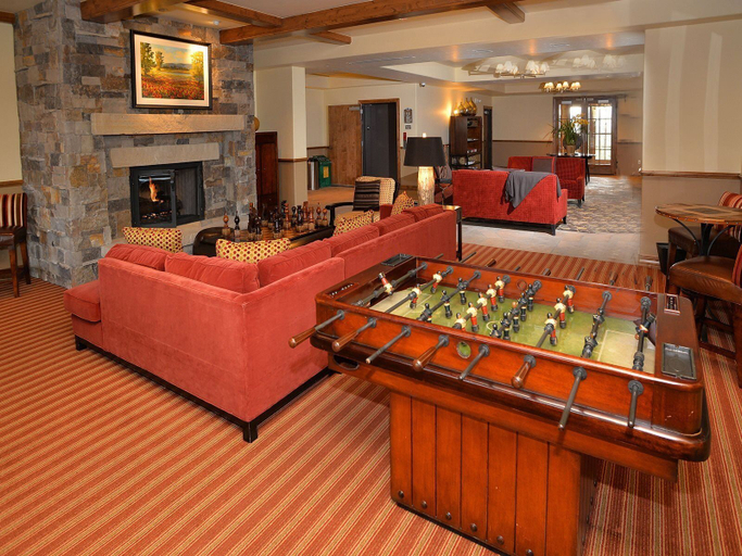 Food & Drinks, Beaver Creek Landing Condo 202, Eagle