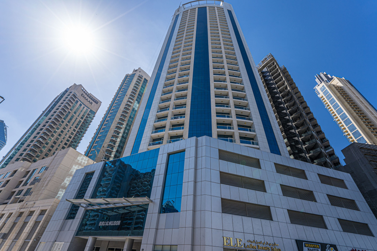 Front of property 2, HiGuests - Burj Al Nujoom Tower, Dubai