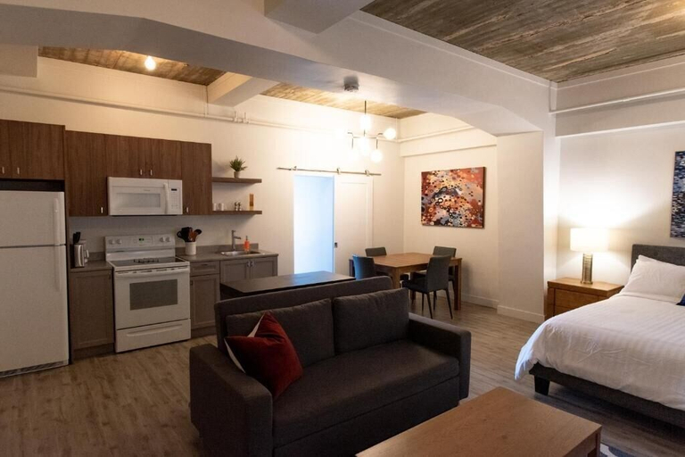 Others 3, Le Central, Rouyn-Noranda