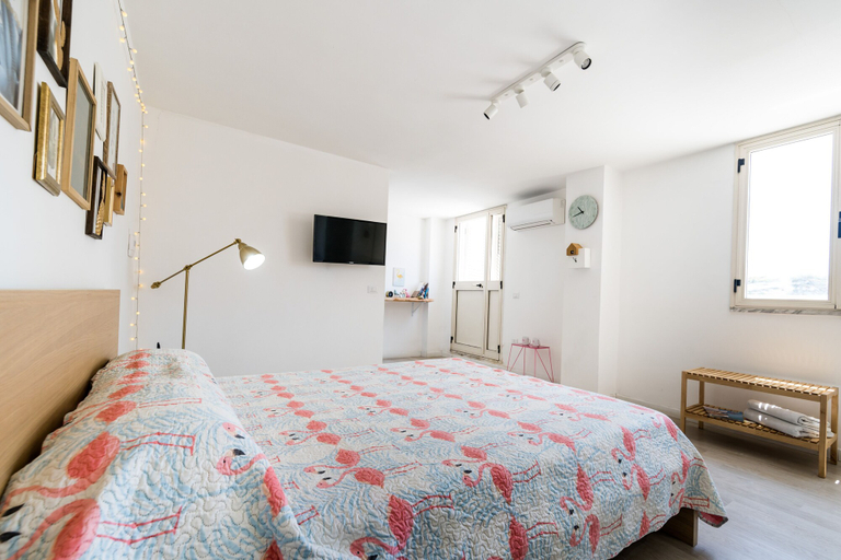 Bedroom 4, B&B Flamingo, Napoli