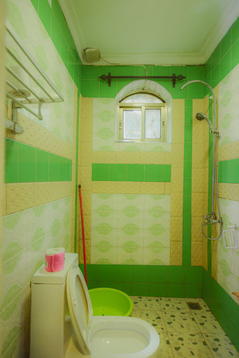 Bathroom, Evelyn Apartments Kampala, Kampala