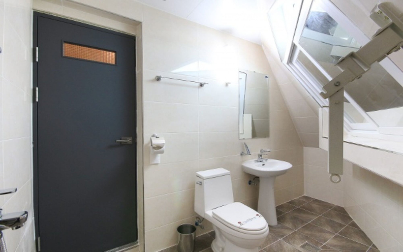 Bathroom 4, Suncheon Terracan, Suncheon