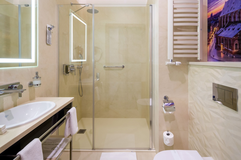 Bathroom 5, Sky Hotel Kraków, Kraków City