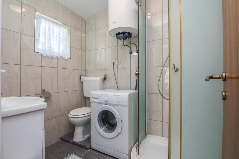 Bathroom 3, Apartments Horvatic, Vir