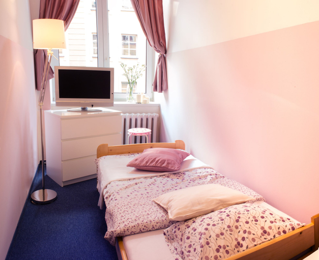 Bedroom 5, Absynt Hostel, Środa Śląska
