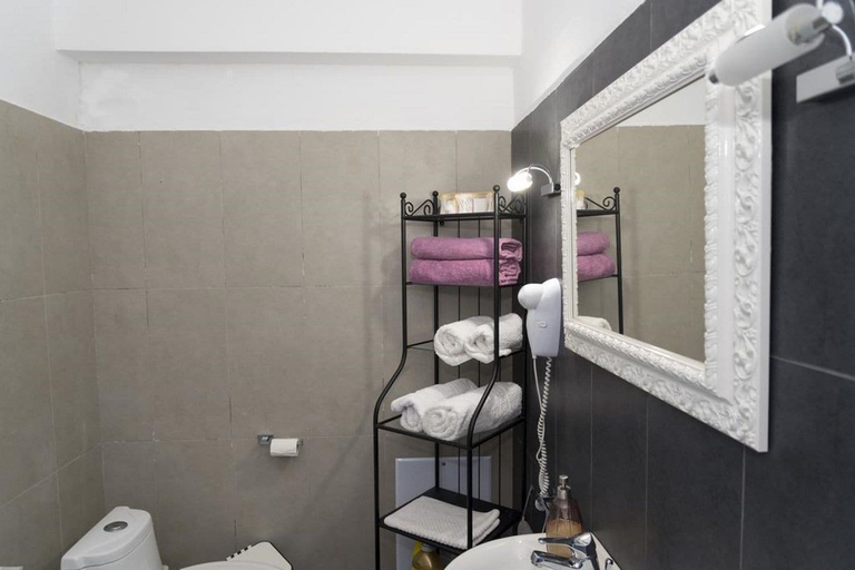 Bathroom 5, Uno Apartments, South Aegean