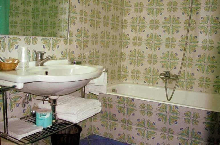 Bathroom, Hotel Girasole, Napoli