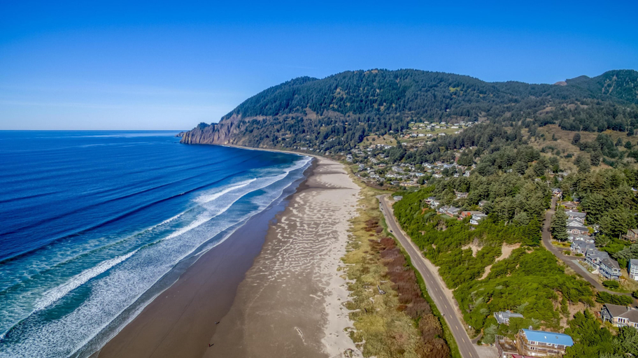 Others 4, Short Walks (MCA 983), Tillamook