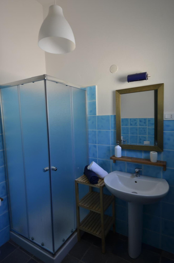 Bathroom 3, Baglio La Luna, Trapani