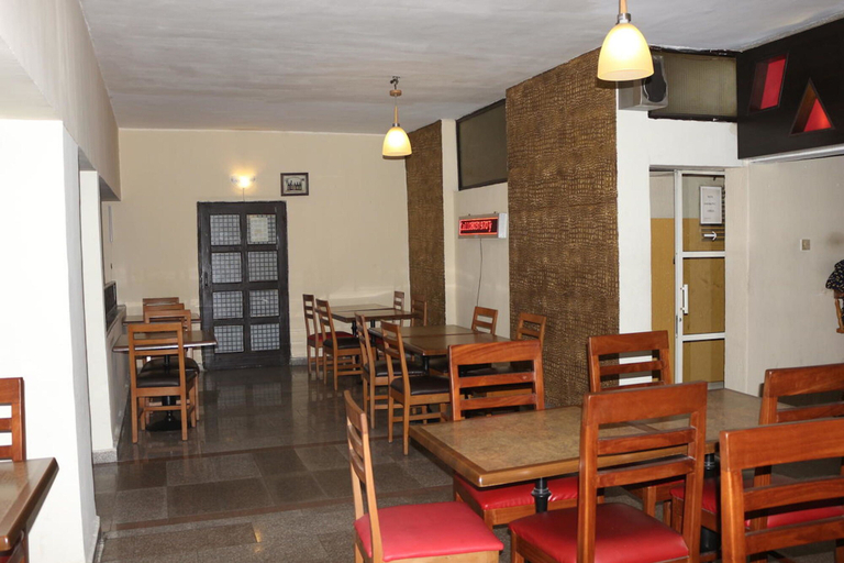 Food & Drinks 5, Royal Residence Guest House, Obio/Akp