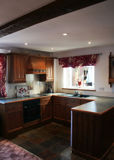 Others 5, Avon Lodge, Wiltshire