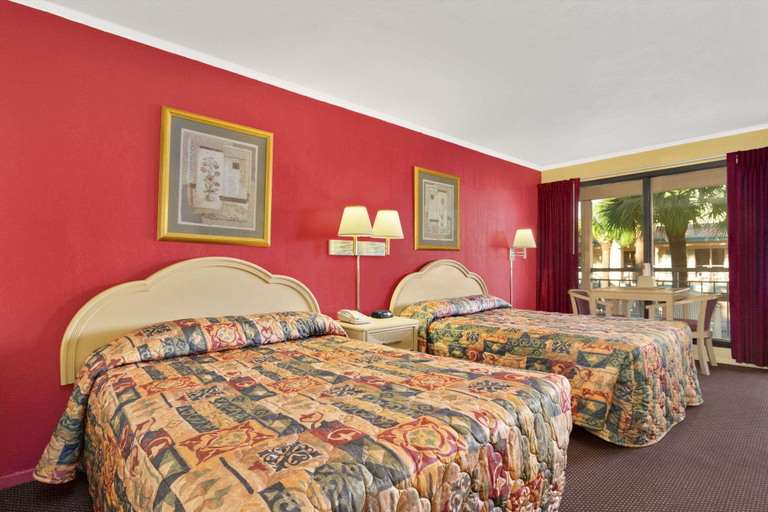 Bedroom 3, Royal Palace Inn & Suites, Horry