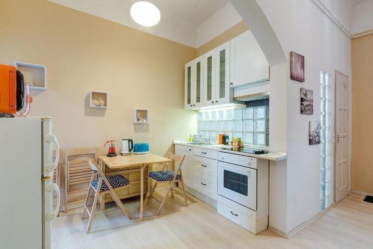 Others 5, Origo Apartment, Budapesti