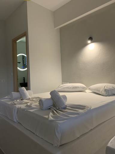 Bedroom 5, Princess Sissy Hotel, South Aegean