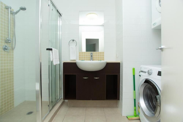 Bathroom, Wings Private Apartments - Q Stay, Gold Coast