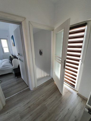 Others 5, Fox Valley Villa, Predeal