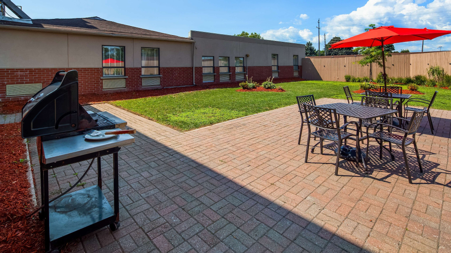 Others 5, Best Western Plus Bowmanville, Durham