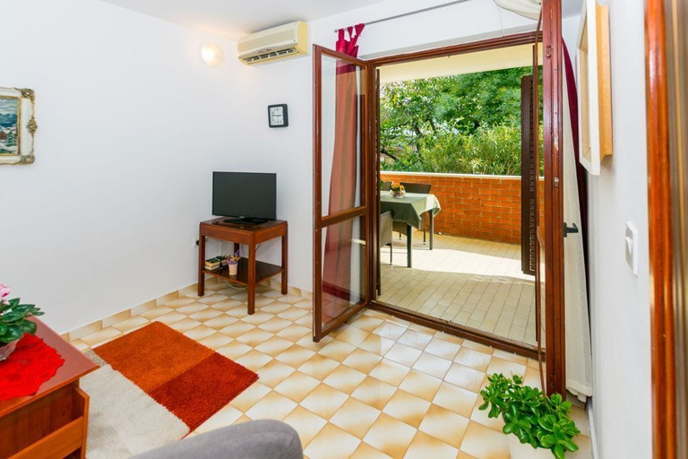 Others 5, Comfortable apartment PUH, Pula