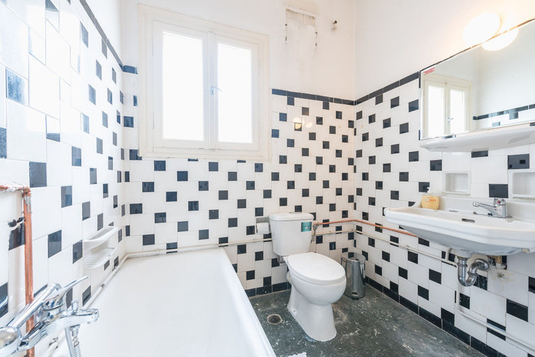 Bathroom 4, Athens Empire Paradise Apartment, Attica