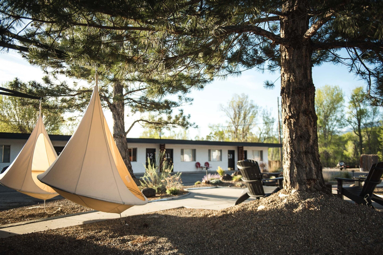 The Amigo Motor Lodge, Chaffee