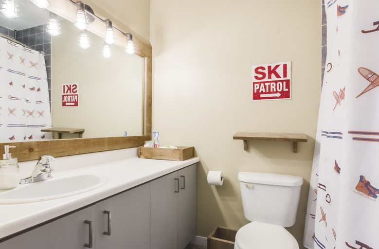 Bathroom, Le Cozy-Condo à louer à Stoneham, La Jacques-Cartier