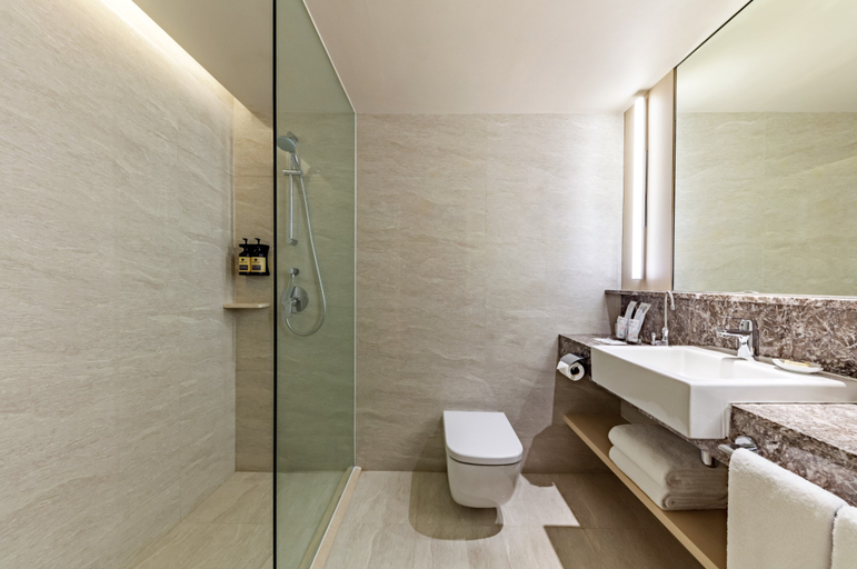 Bathroom 5, PARKROYAL on Beach Road, Singapura