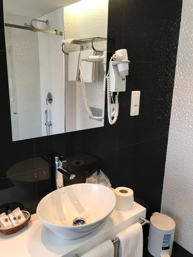 Bathroom 4, Hotel do Chile, Lisbon