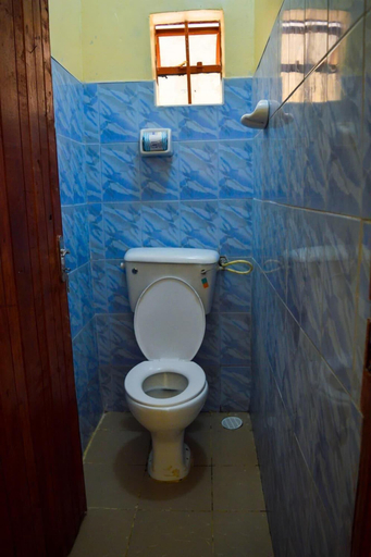 Bathroom 4, Saboti Hotel, Langata