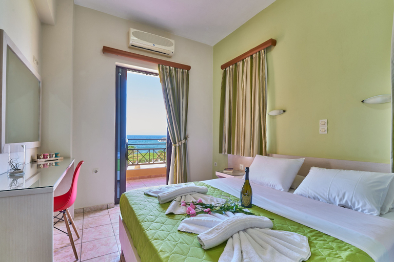 Bedroom 3, Nanakis Beach Apartments, Crete