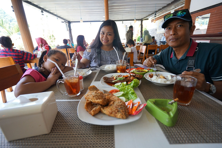 Food & Drinks 13