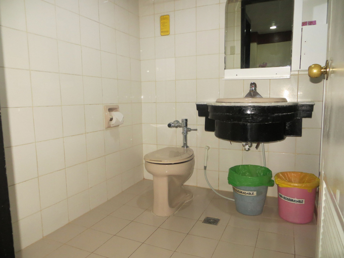 Bathroom, Paragon Suites, Cebu City