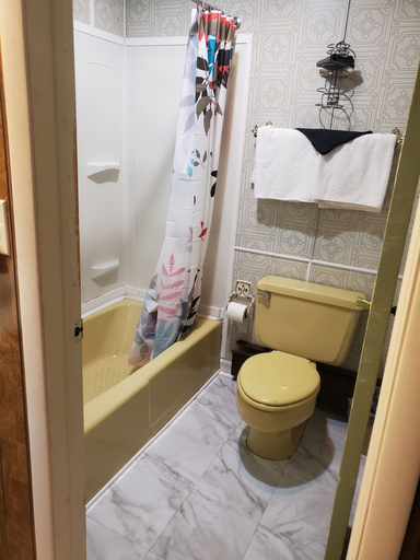 Bathroom 3, Pocono Mountains Hotel and Spa, Wayne
