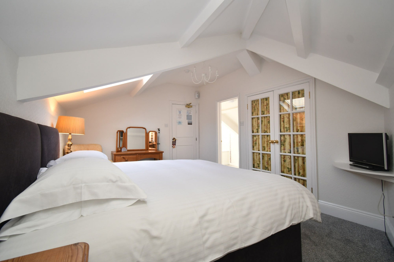Bedroom 2, Tenby House, Pembrokeshire