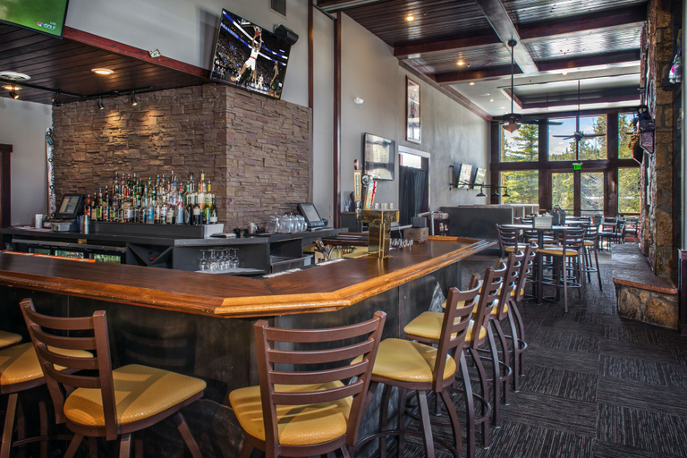 Food & Drinks 4, Grand Timber Lodge , Summit