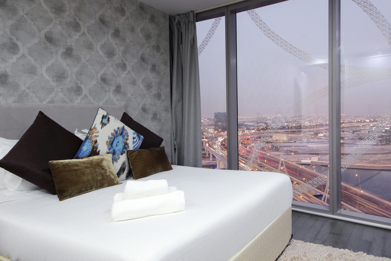 Room 3, 3 Bedroom Apartment in D1 Tower, Dubai