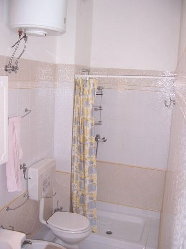Bathroom 5, Villa Boito, Lecce