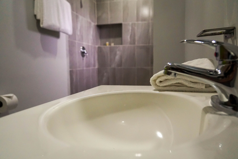 Bathroom 3, HC Express, Monterrey