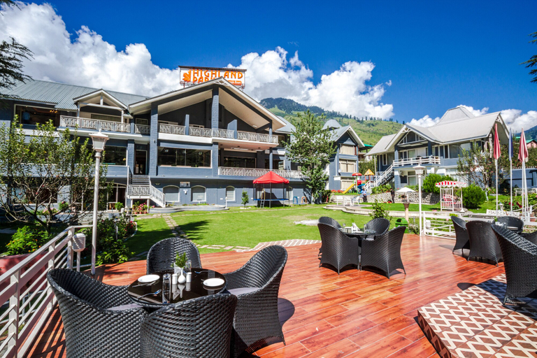 Food & Drinks 5, The Highland Park, Kullu