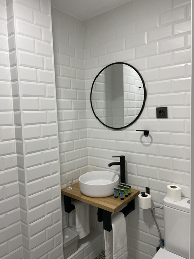 Bathroom 5, Casual Bilbao Mardones, Vizcaya