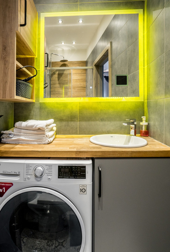 Others 5, oompH Warsaw Central Premium Apartments, Warsaw